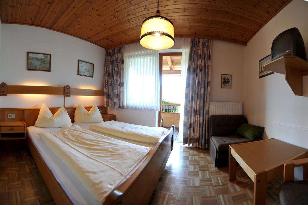 Gasthof Waldemar Hotel Hermagor Værelse billede
