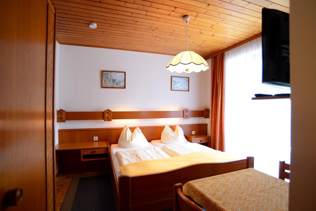 Gasthof Waldemar Hotel Hermagor Værelse billede